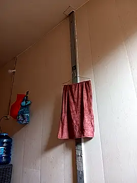 Girl-l 在線直播表演