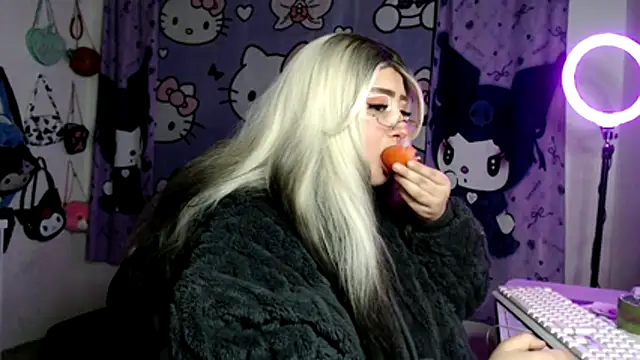 Živý XXX chat lussyevans24