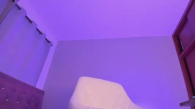 Lucy_shen_のウェブカメラショー