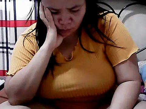 Živý XXX chat HornyPussie69