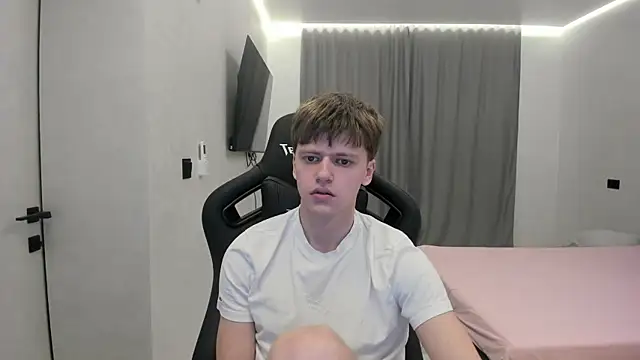 Вебкам-шоу bonekoambalabu