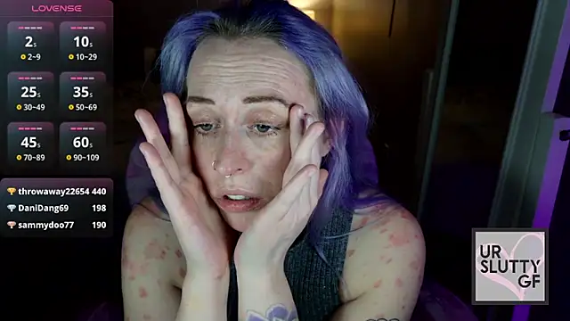 ursluttygf's Webcam Show