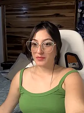 دردشة IsabelaGomez الجن سية المباشرة