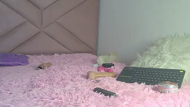 eva_sin18: απευθείας συνομιλία ΧΧΧ