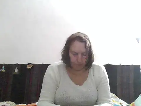 AnnaLive570 élő XXX-chatje