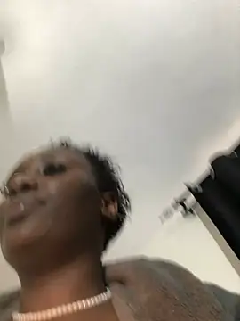 Lola_Davis6のライブXXXチャット