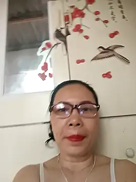 Nuna_689 Webcam-Show