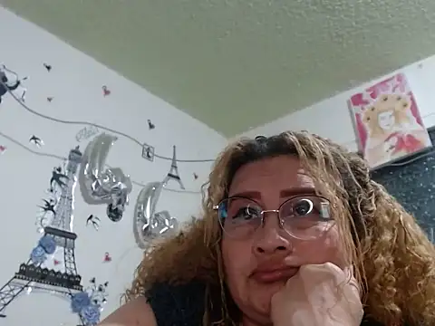 Perla1981-- Show Webcam