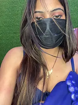 CUTI-NAINA 现场XXX聊天