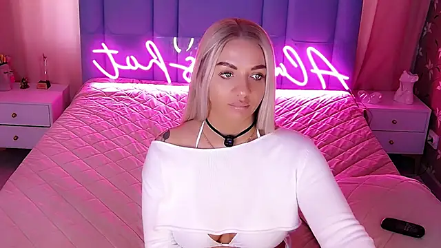 AllwaysHotJ Adlı Modelin Canlı XXX Sohbeti