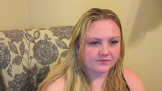 PhatAssBlond's Webcam Show