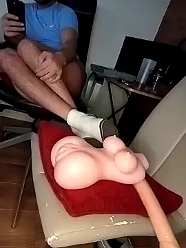 THE_CHEEKY_ALPHA's Live XXX Chat