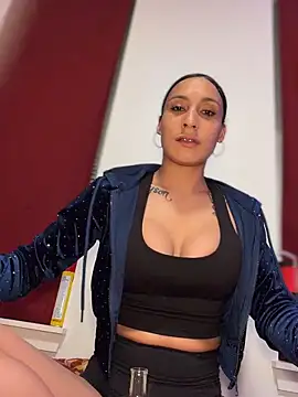 Chatroom XXX en direct de FerrariFrench