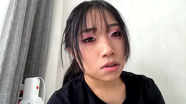 SweetMiaXO Adlı Modelin Canlı XXX Sohbeti