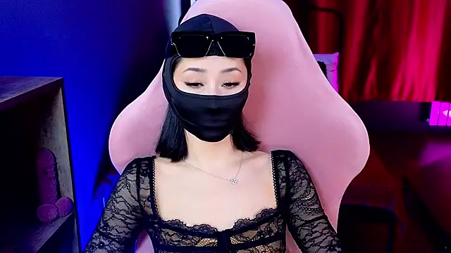 RedMidnight Adlı Modelin Canlı XXX Sohbeti