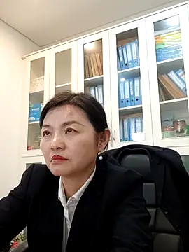 ialnuyoa_h Obrolan Langsung XXX