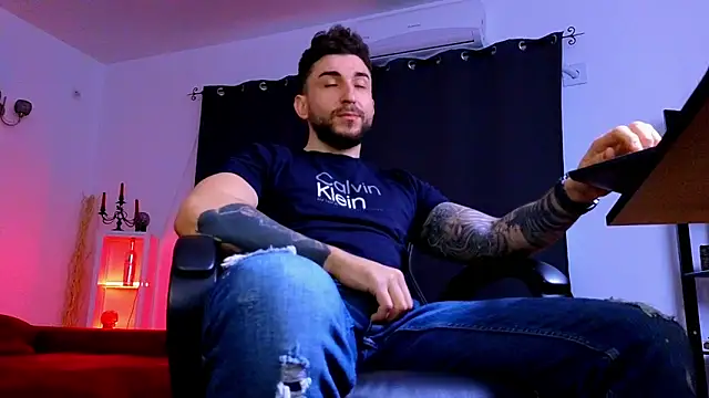 Chat XXX en directo de MightyAaron66