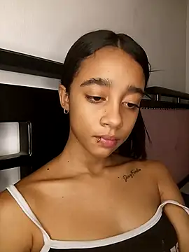 Zoe_Sweett18 Live XXX-chat