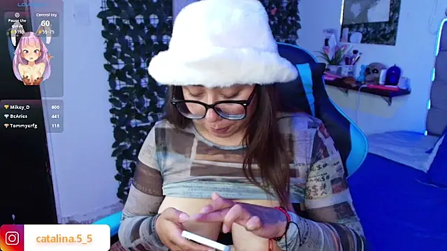 Kata_Bigboobs' Webcam Show