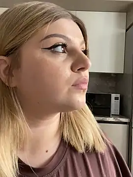 Show modela WendyPage na web-kameri