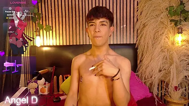 Angeldust19 Live XXX-Chat