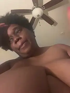 bigmama_deshayyy's Webcam Show