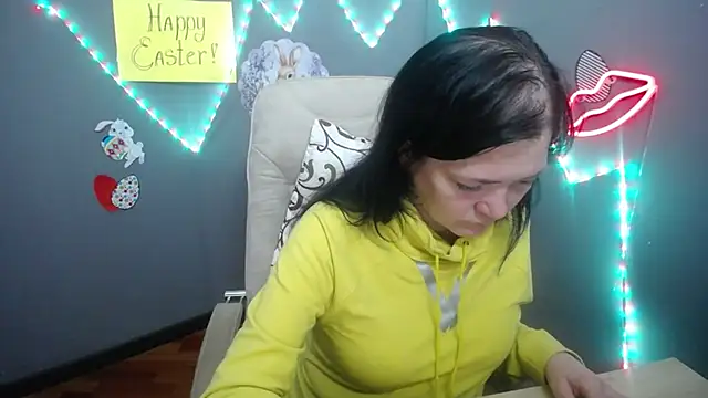 LauraFinn – Naživo XXX chat