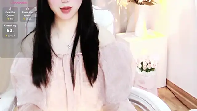 Онлайн чат XXX Sweet-Shuna