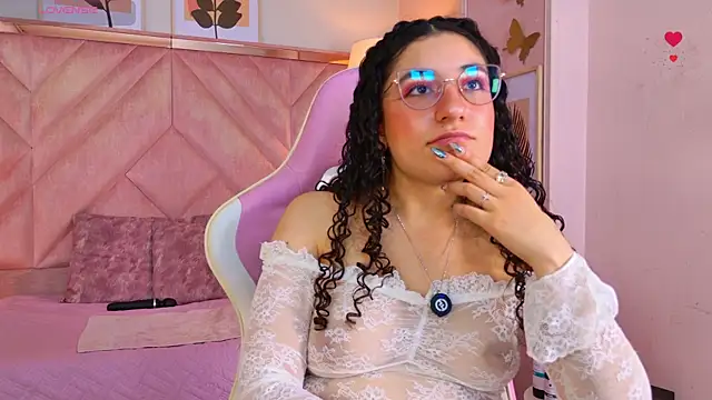 Czat XXX na żywo – DemiJones_