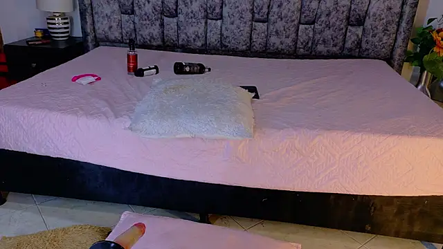 Вебкам-шоу samirths_boy_