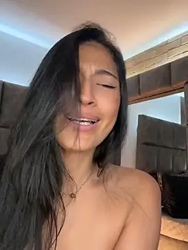 BrigitteVons Chat XXX in diretta