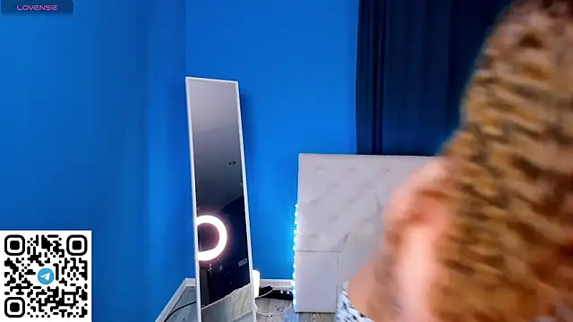 Chat XXX en directo de Xenia_paradise