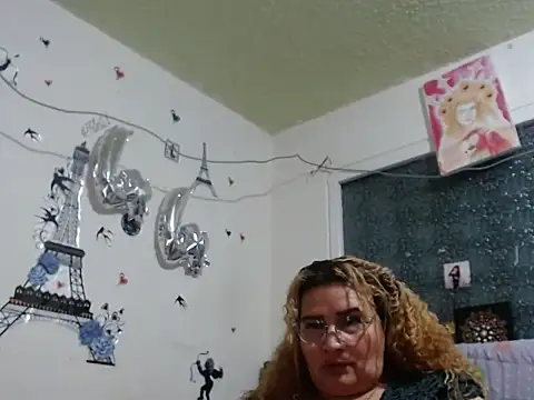 Živý XXX chat Perla1981--