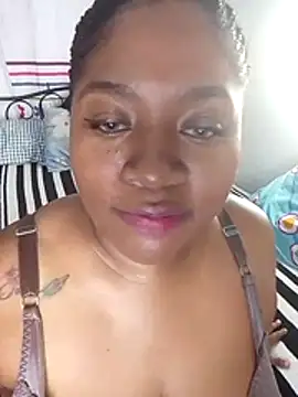 Chat XXX ao vivo de Mia-Victory