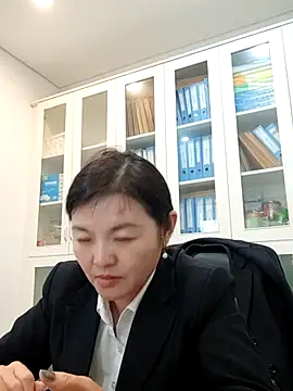 ialnuyoa_h Adlı Modelin Canlı XXX Sohbeti