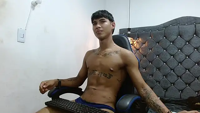 Онлайн чат XXX luka_big18