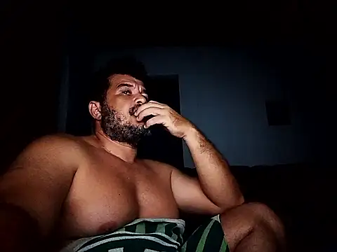 tarra122 – Naživo XXX chat