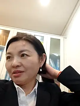 ialnuyoa_h Chat XXX in diretta