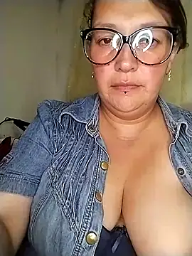 _Saraqueenn Live XXX chat