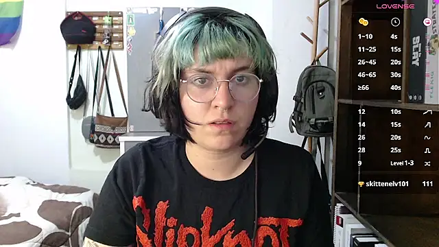 Froggyinthebox webcam show