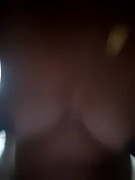 aunty_sumy: διαδικτυακό σόου στην κάμερα