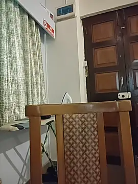 NakedMILFx Show in webcam