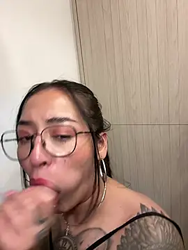 Rae_Lil_White Chat XXX in diretta