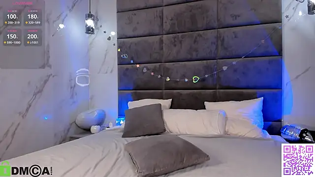 moon_sanny's Webcam Show