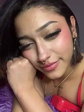 Онлайн чат XXX LilithMonette