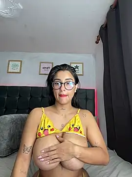 lovely_violet13 Webcam Show