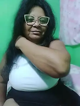 Amarantha25's Live XXX Chat