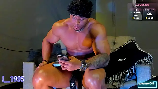 bradley_smithのウェブカメラショー