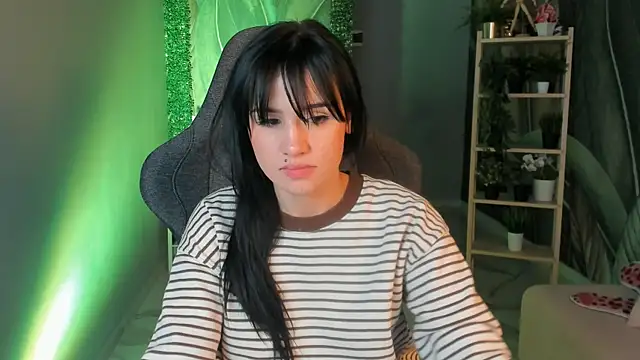 MonicaFarmer – Naživo XXX chat