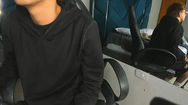 JeremySanders1_ Show in webcam